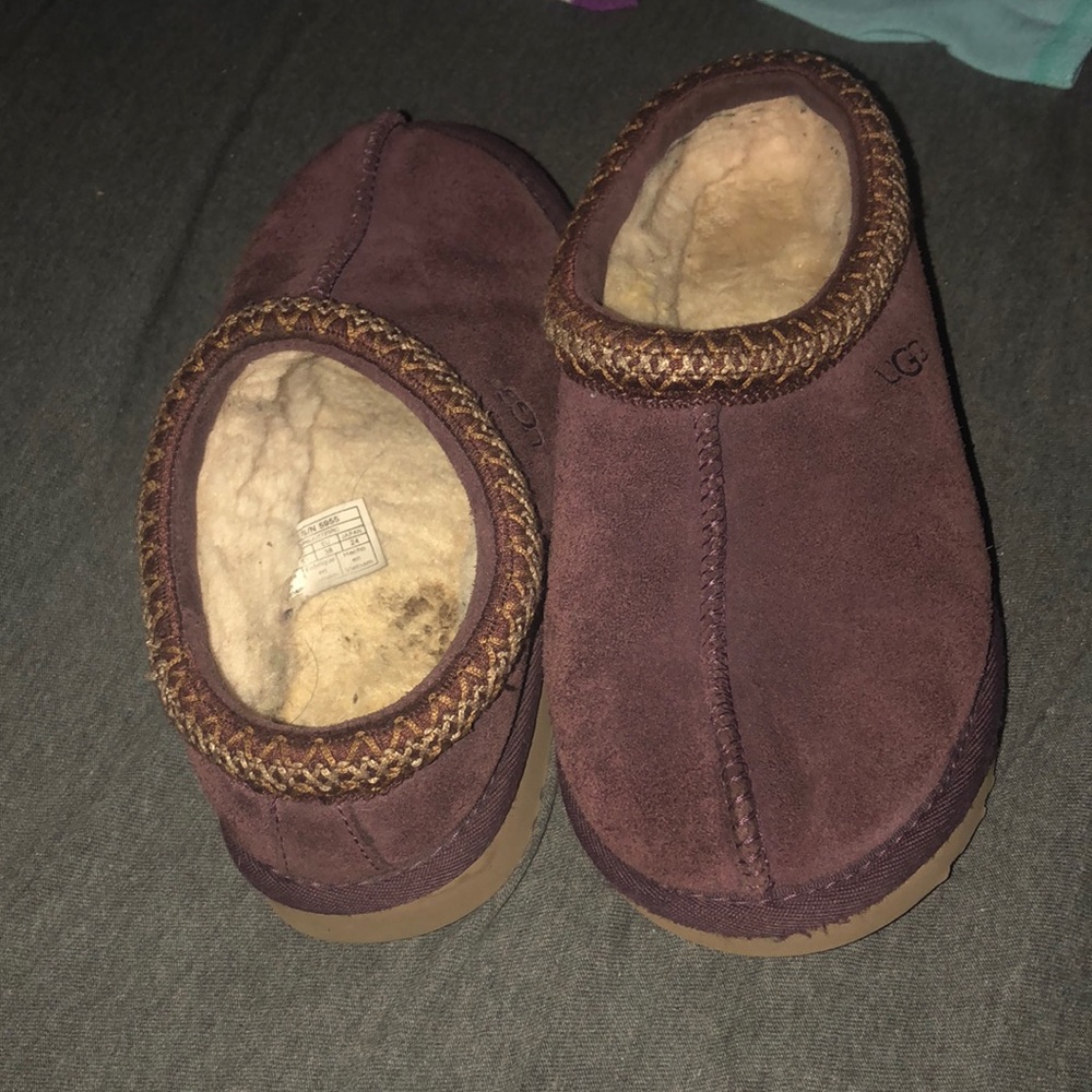 Purple ugg slippers